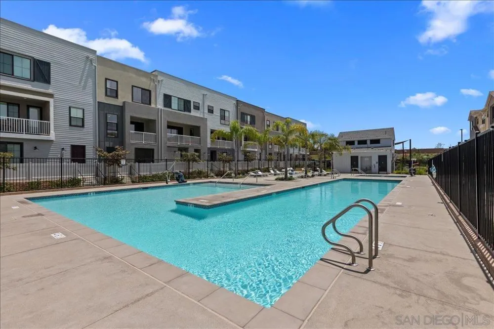 2522 Thyme Way Carlsbad, CA 92008