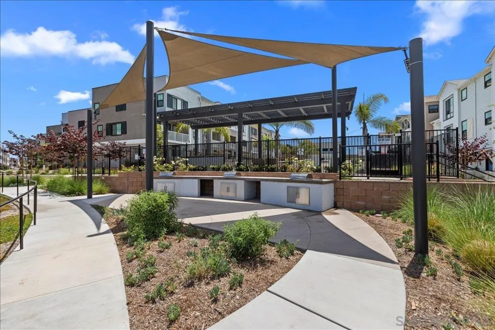 2522 Thyme Way Carlsbad, CA 92008