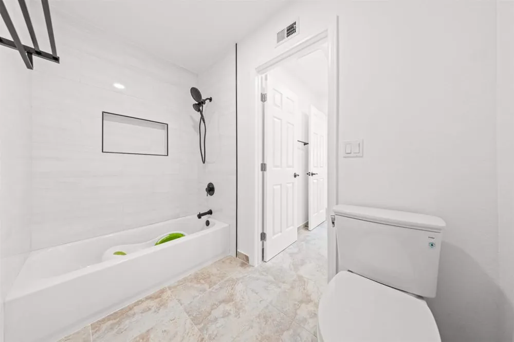12485 Via Cabezon San Diego, CA 92129