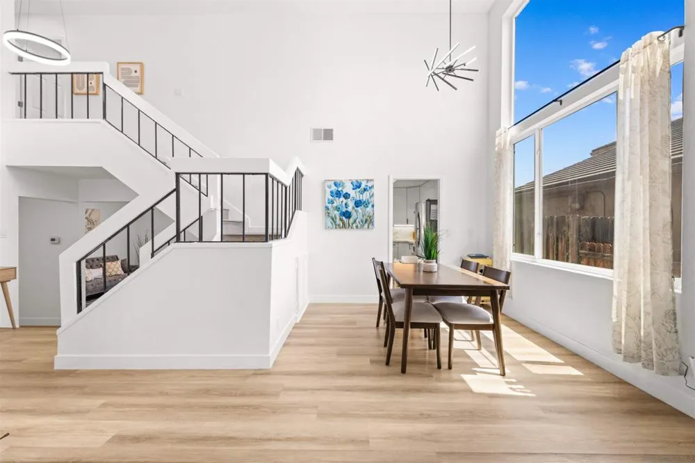 12485 Via Cabezon San Diego, CA 92129