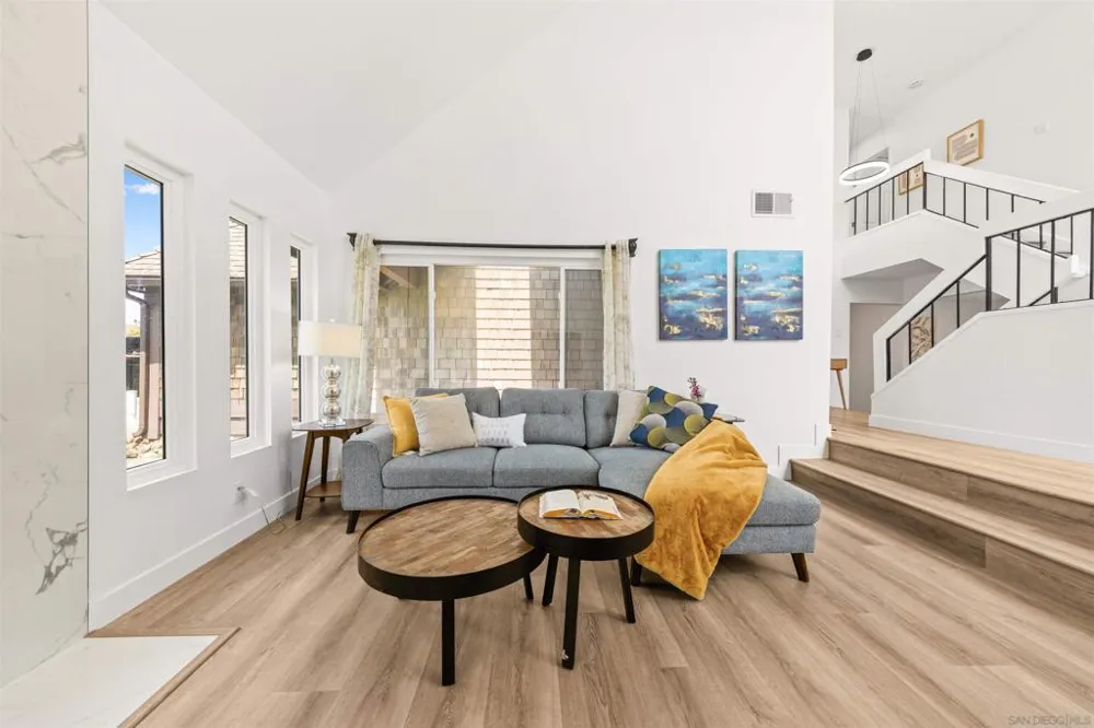 12485 Via Cabezon San Diego, CA 92129