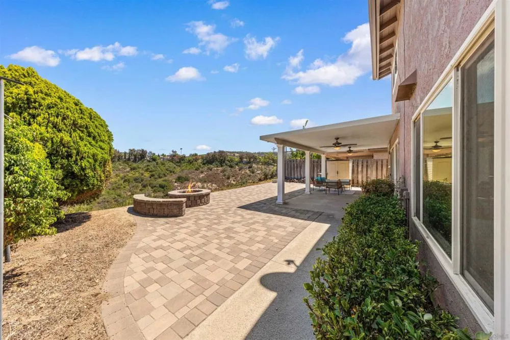 12485 Via Cabezon San Diego, CA 92129
