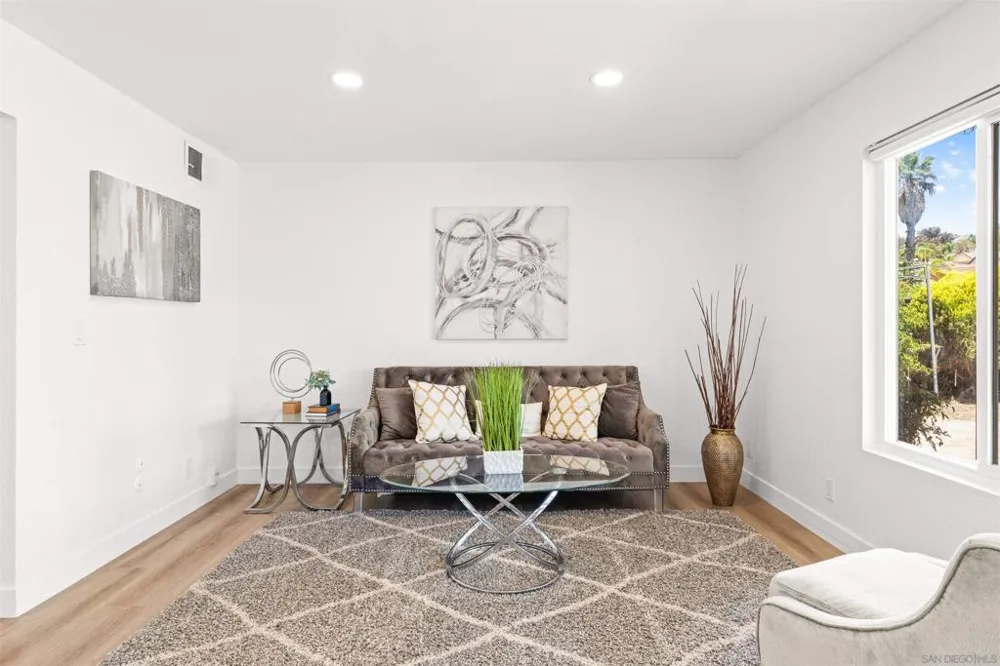 12485 Via Cabezon San Diego, CA 92129