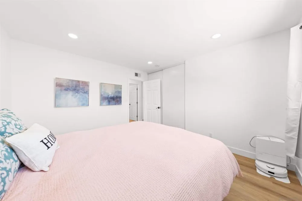 12485 Via Cabezon San Diego, CA 92129