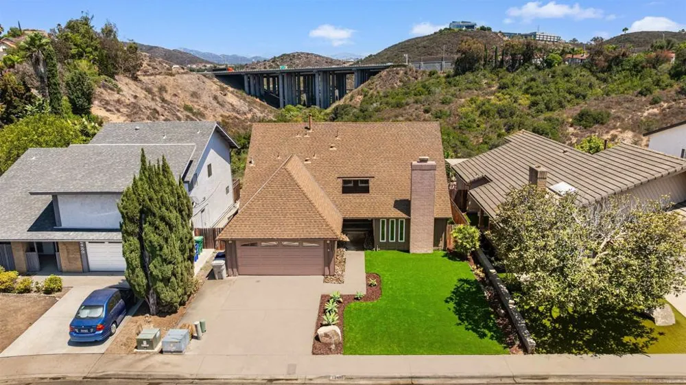12485 Via Cabezon San Diego, CA 92129