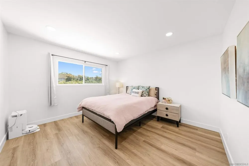 12485 Via Cabezon San Diego, CA 92129