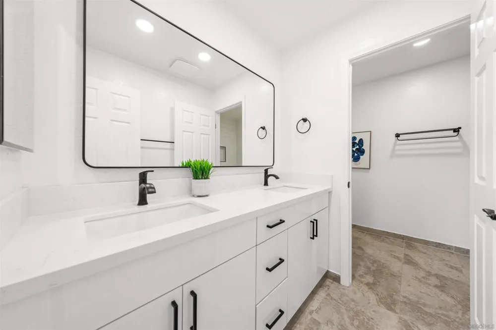 12485 Via Cabezon San Diego, CA 92129