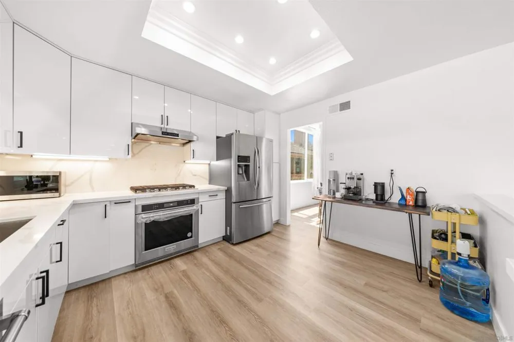 12485 Via Cabezon San Diego, CA 92129