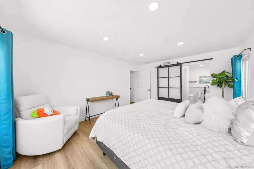 12485 Via Cabezon San Diego, CA 92129