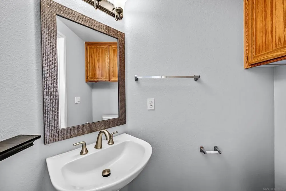 9325 Babauta Rd #8 San Diego, CA 92129