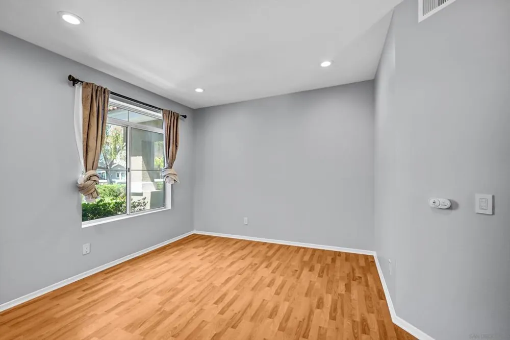 9325 Babauta Rd #8 San Diego, CA 92129