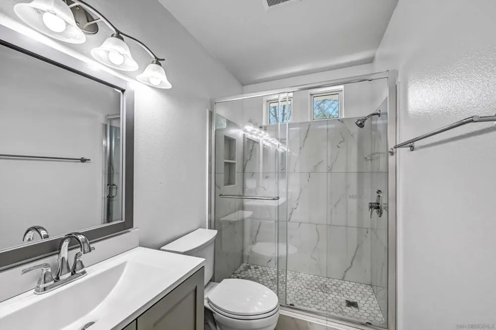 9325 Babauta Rd #8 San Diego, CA 92129