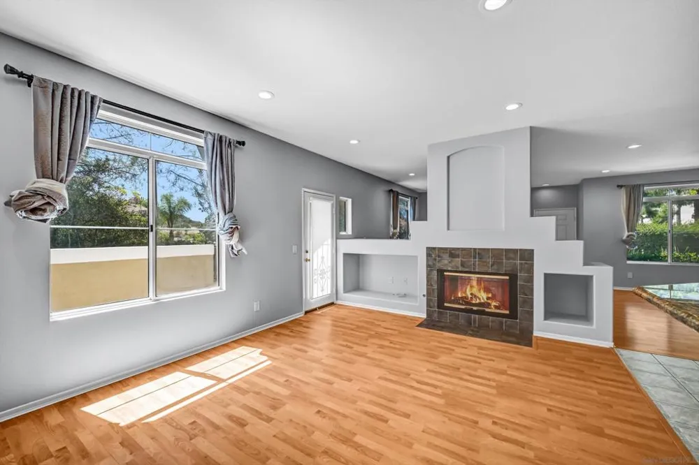 9325 Babauta Rd #8 San Diego, CA 92129