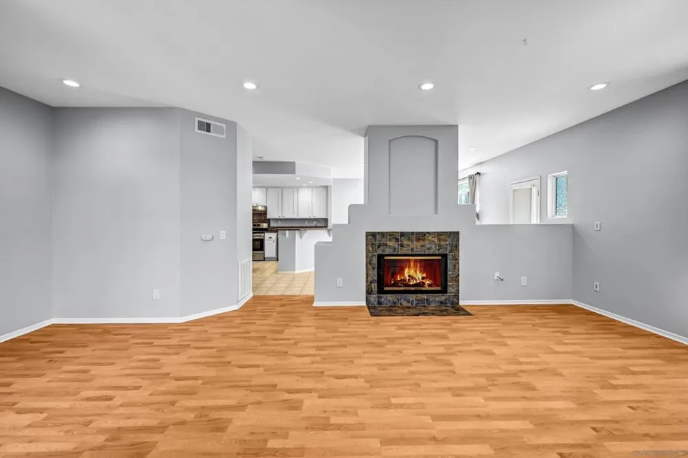 9325 Babauta Rd #8 San Diego, CA 92129