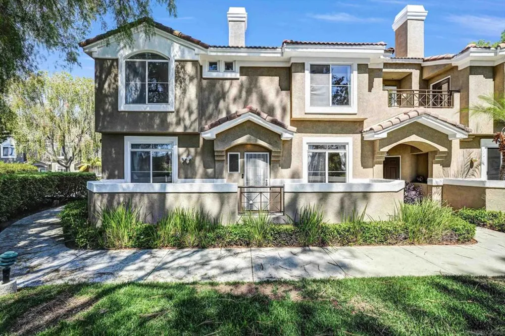 9325 Babauta Rd #8 San Diego, CA 92129
