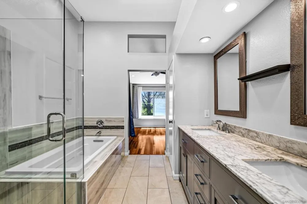 9325 Babauta Rd #8 San Diego, CA 92129