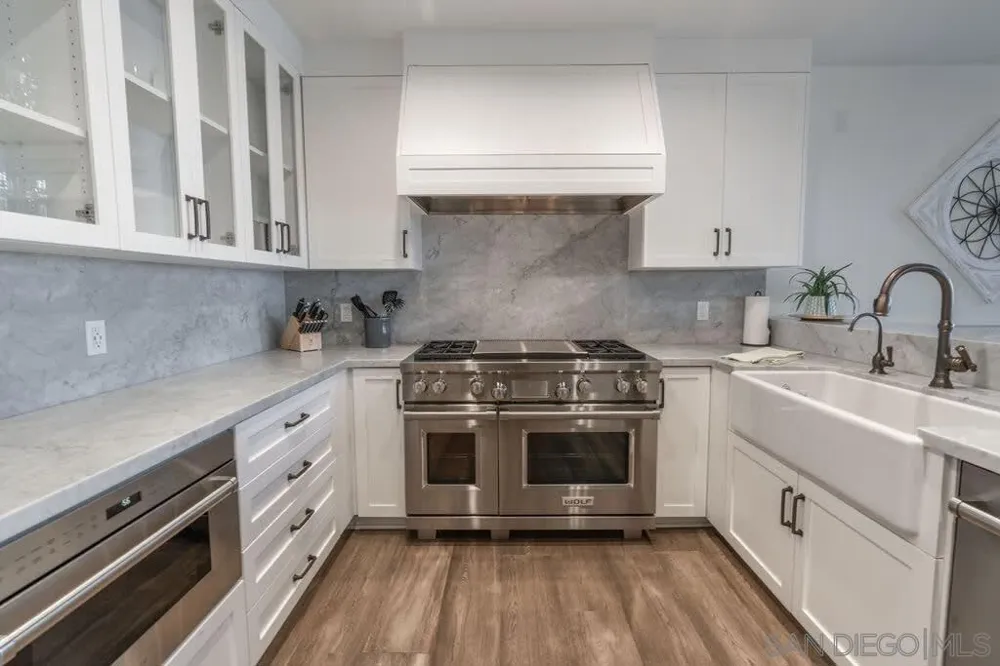 1249 Coast Blvd La Jolla, CA 92037