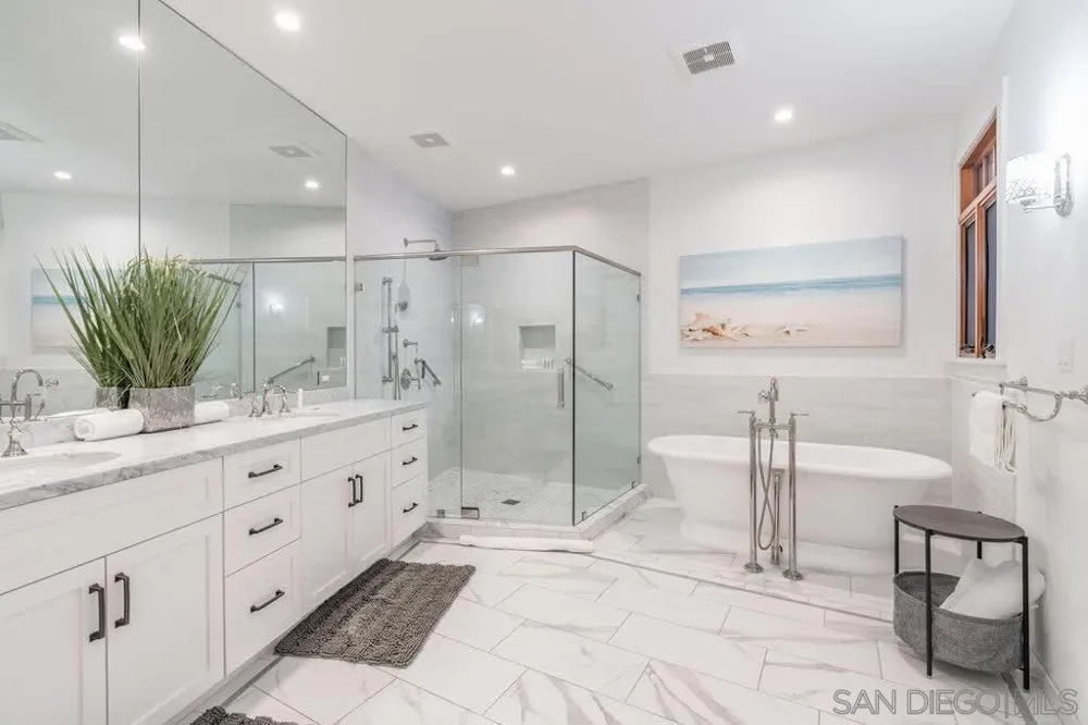1249 Coast Blvd La Jolla, CA 92037