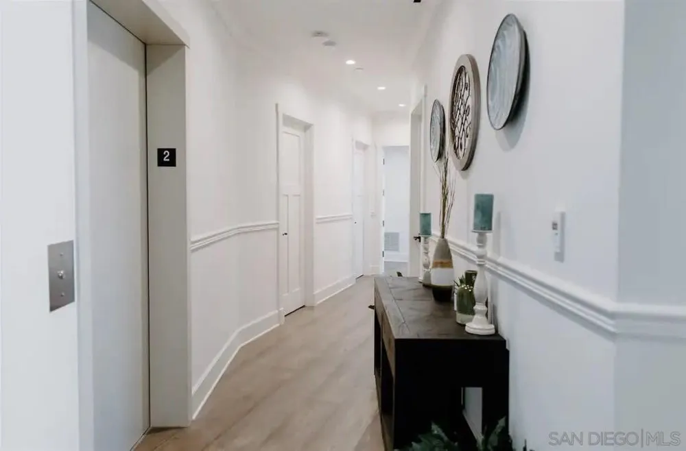 1249 Coast Blvd La Jolla, CA 92037