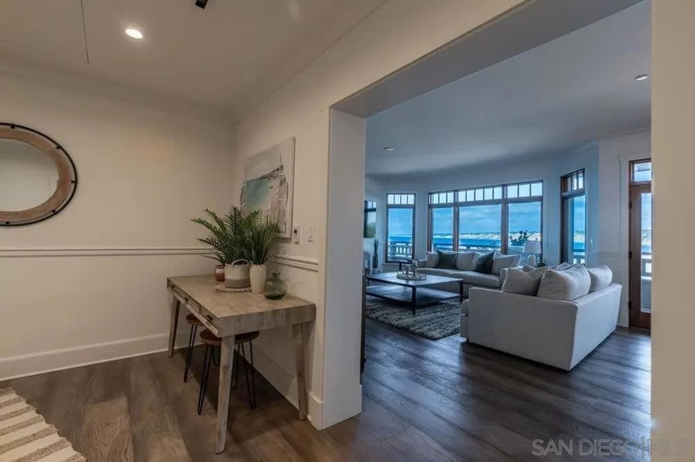 1249 Coast Blvd La Jolla, CA 92037