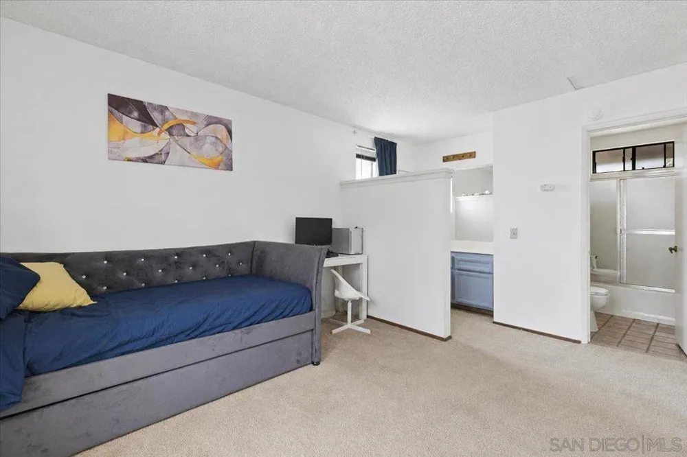 10430 Crosscreek Ter San Diego, CA 92131
