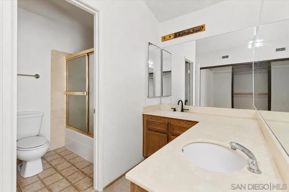 10430 Crosscreek Ter San Diego, CA 92131