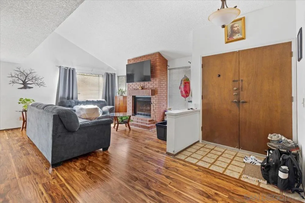 10430 Crosscreek Ter San Diego, CA 92131