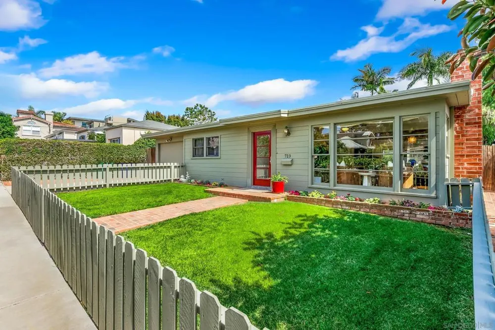 723 Arenas La Jolla, CA 92037