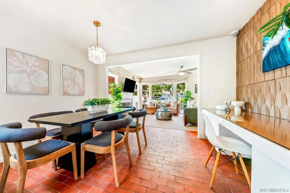723 Arenas La Jolla, CA 92037