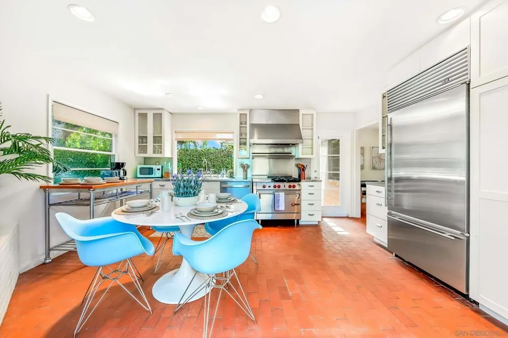 723 Arenas La Jolla, CA 92037