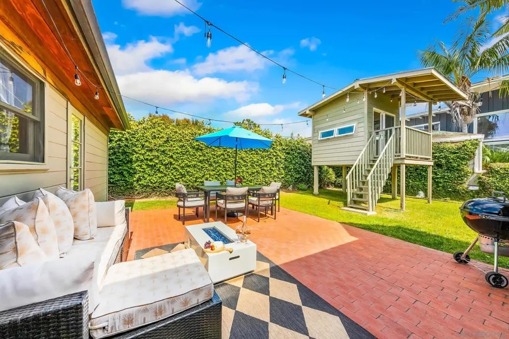 723 Arenas La Jolla, CA 92037