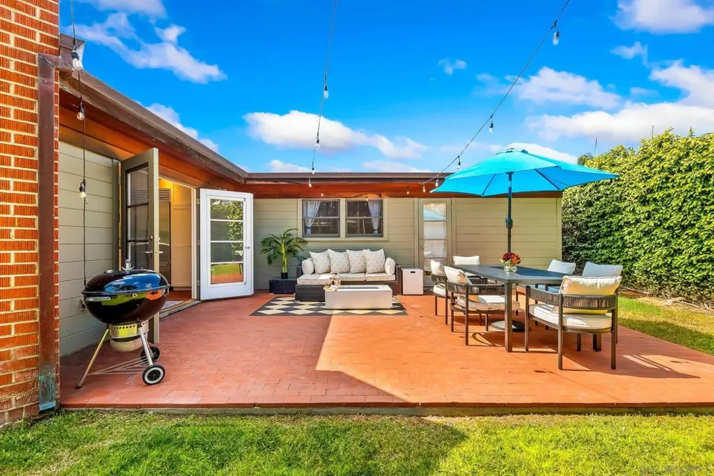723 Arenas La Jolla, CA 92037