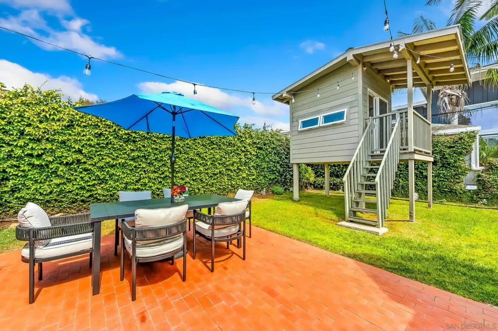 723 Arenas La Jolla, CA 92037