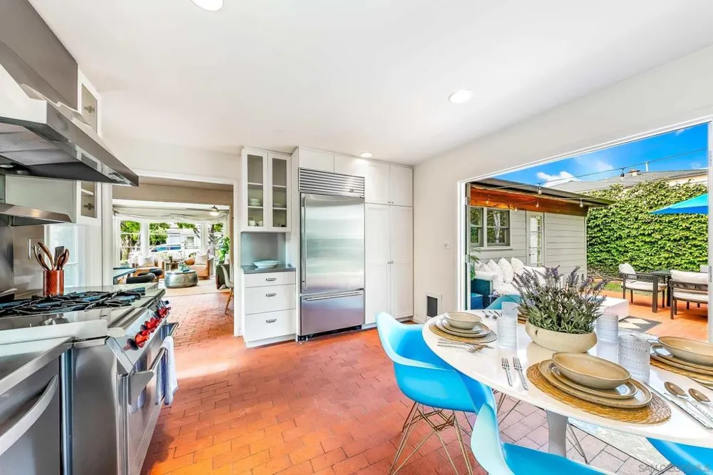 723 Arenas La Jolla, CA 92037