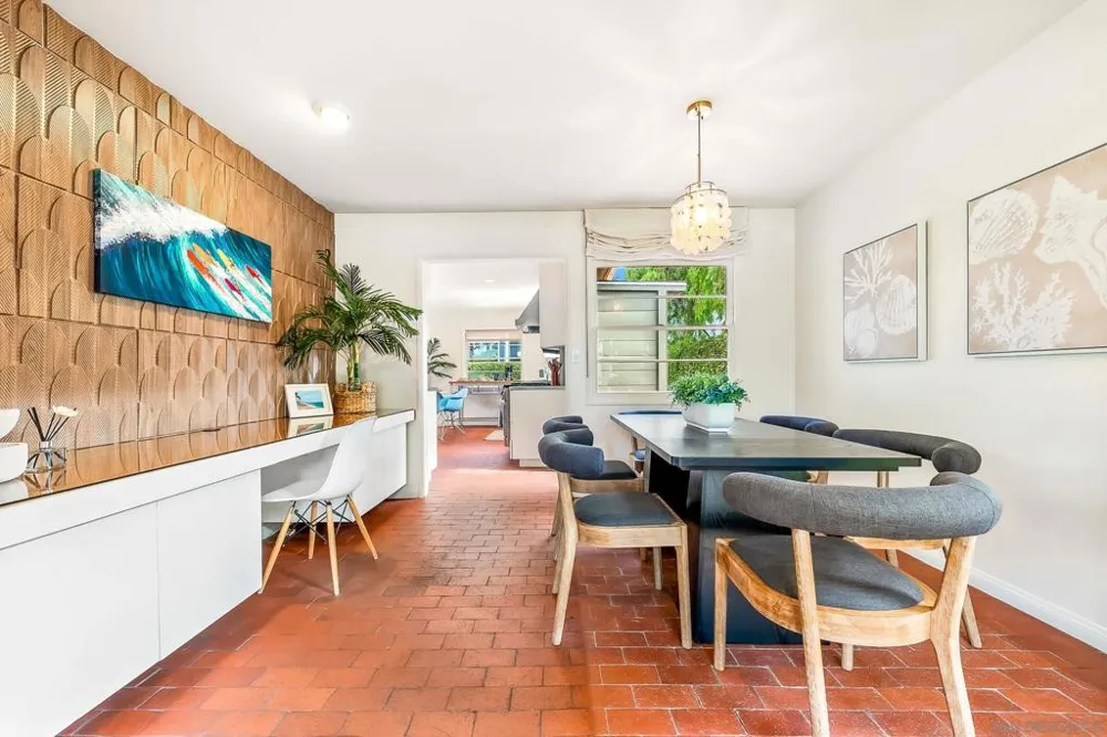 723 Arenas La Jolla, CA 92037