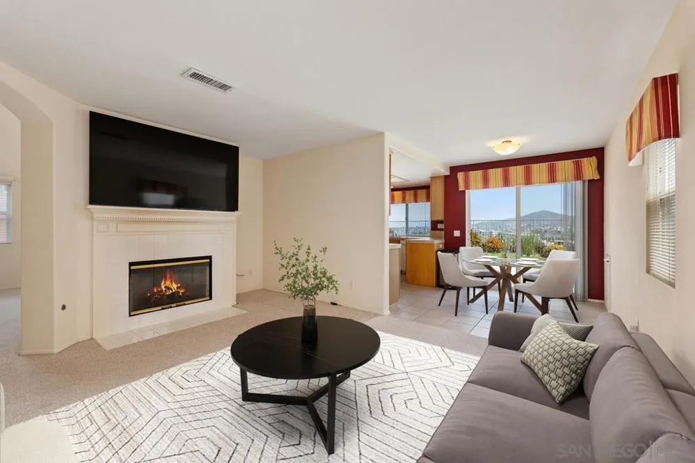 11826 Pickford San Diego, CA 92131
