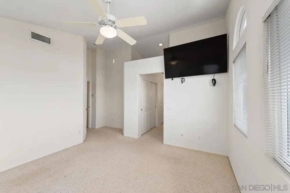 11826 Pickford San Diego, CA 92131