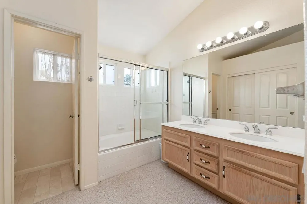 11826 Pickford San Diego, CA 92131
