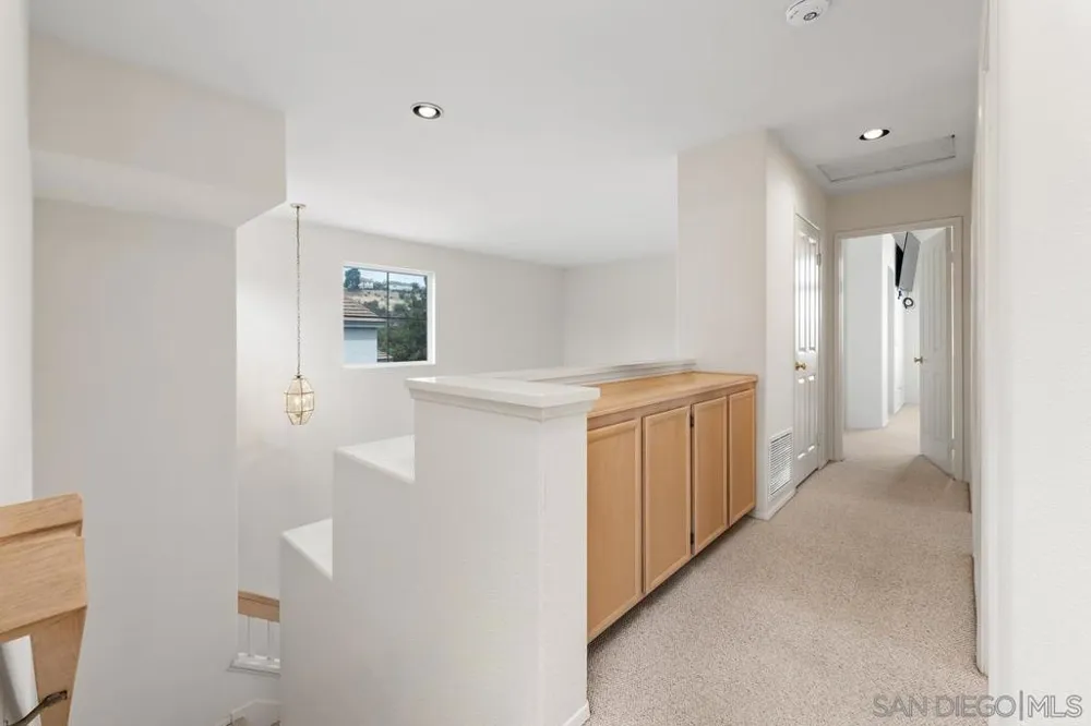 11826 Pickford San Diego, CA 92131