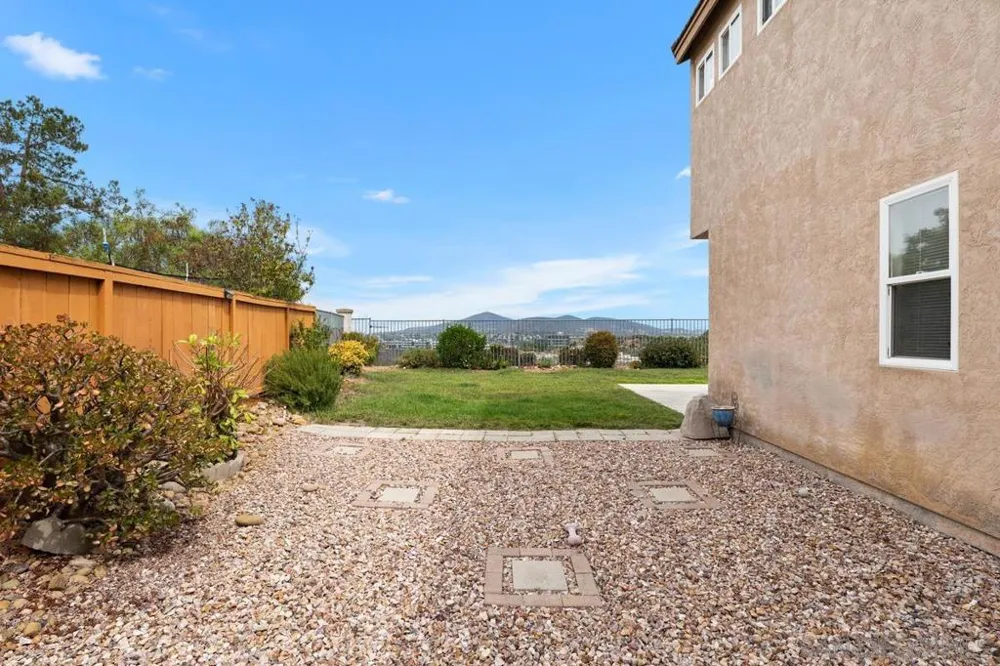 11826 Pickford San Diego, CA 92131