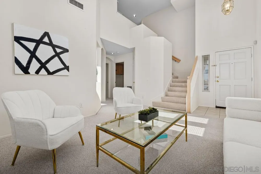 11826 Pickford San Diego, CA 92131