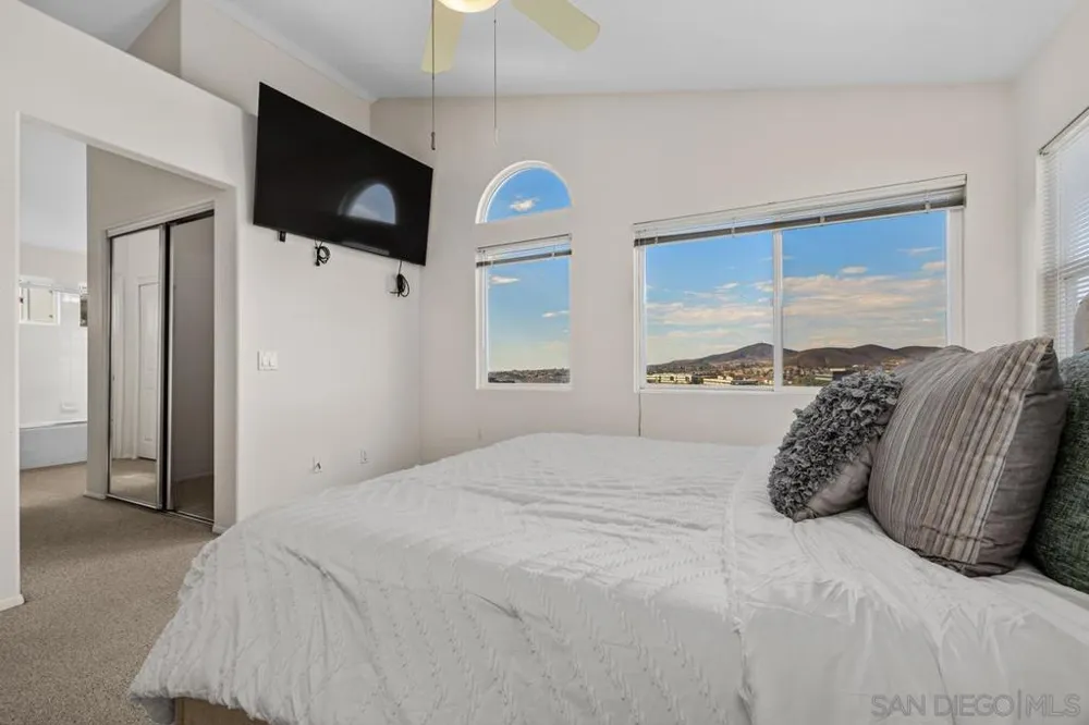 11826 Pickford San Diego, CA 92131