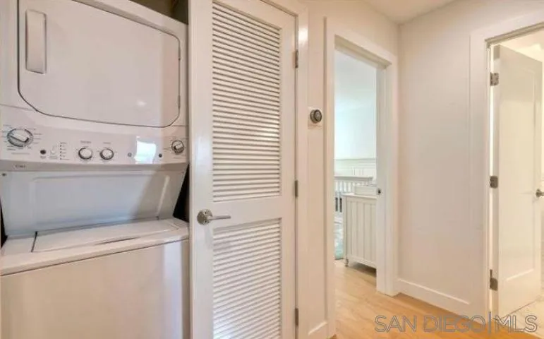 1174 Locust Street Point Loma, CA 92106
