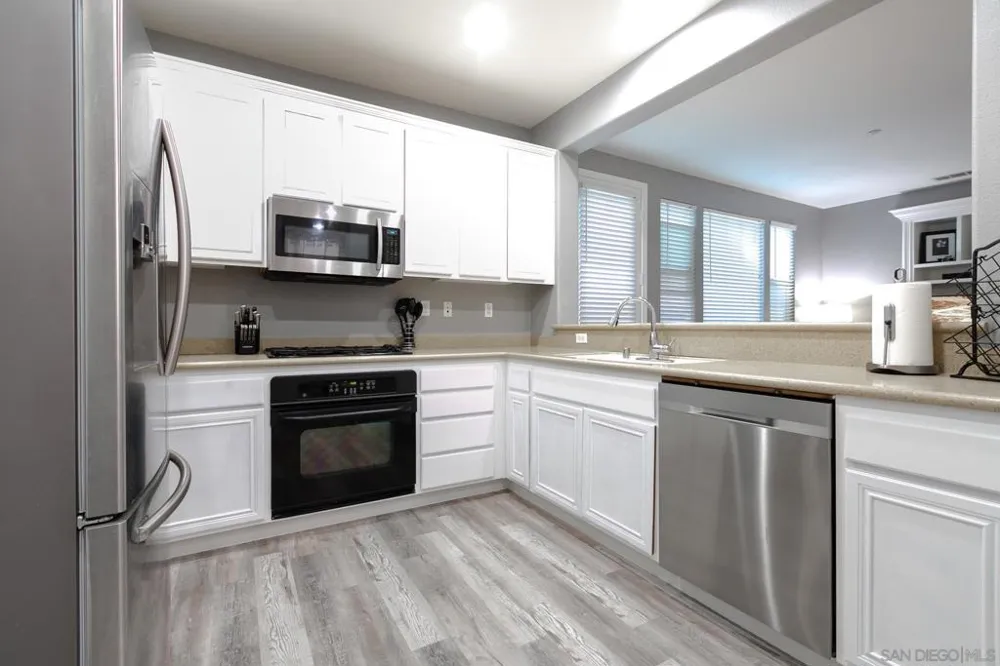 10547 Hollingsworth Way San Diego, CA 92127