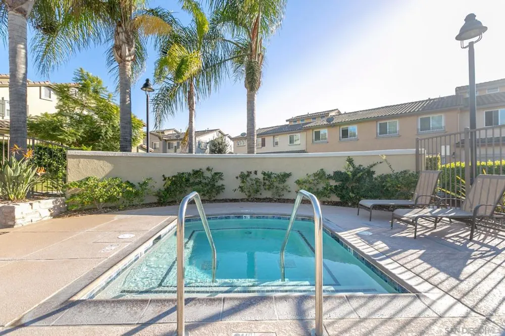 10547 Hollingsworth Way San Diego, CA 92127