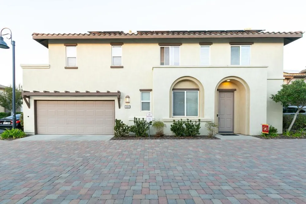 10547 Hollingsworth Way San Diego, CA 92127