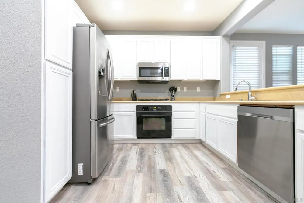10547 Hollingsworth Way San Diego, CA 92127