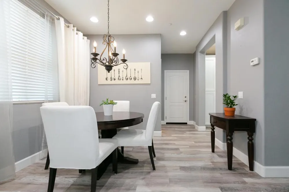 10547 Hollingsworth Way San Diego, CA 92127