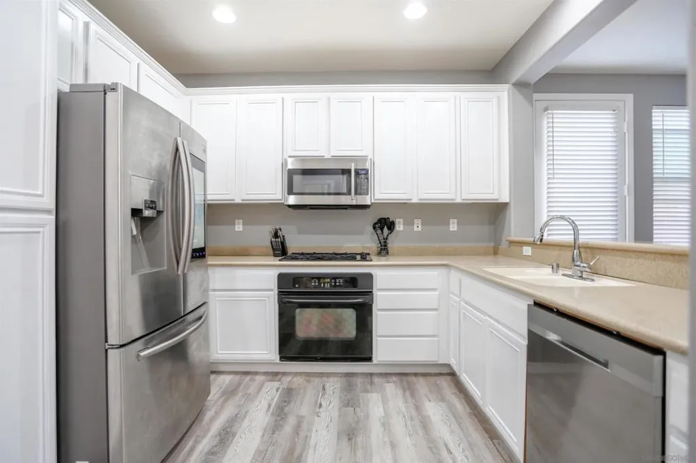 10547 Hollingsworth Way San Diego, CA 92127