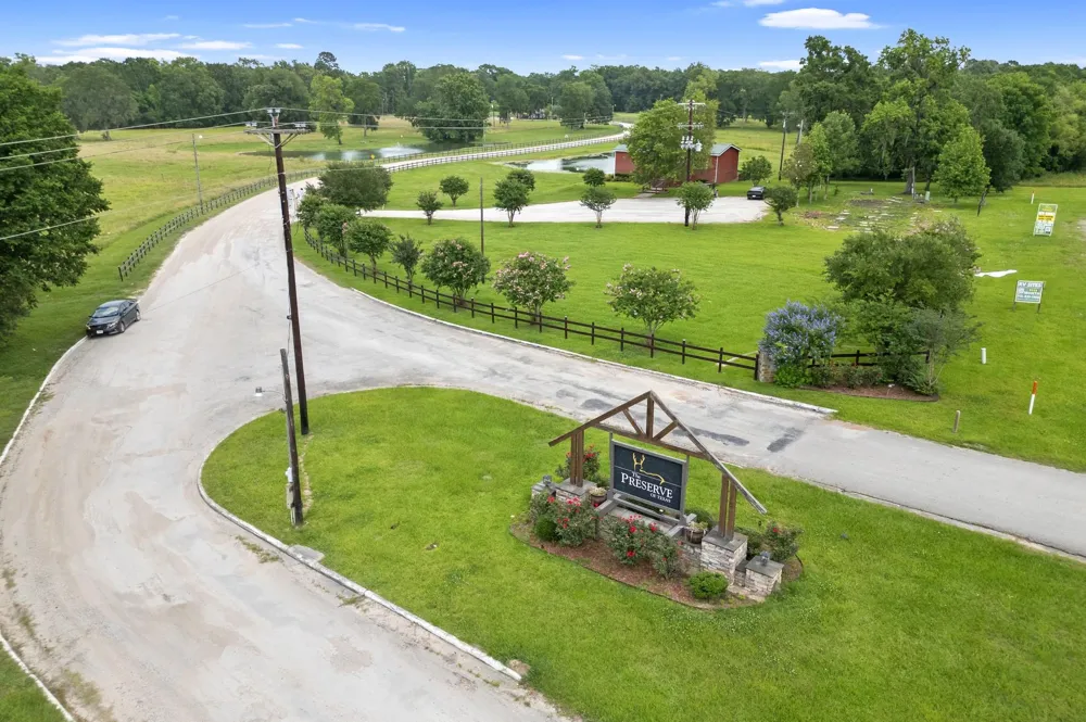 215 Center Street Cleveland, TX 77327